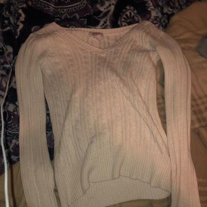 White sweater shirt.